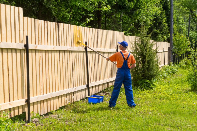 fence painting
